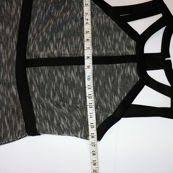 Guess Tweed Body Con SEXY Dress 10 - Picture 8 of 9